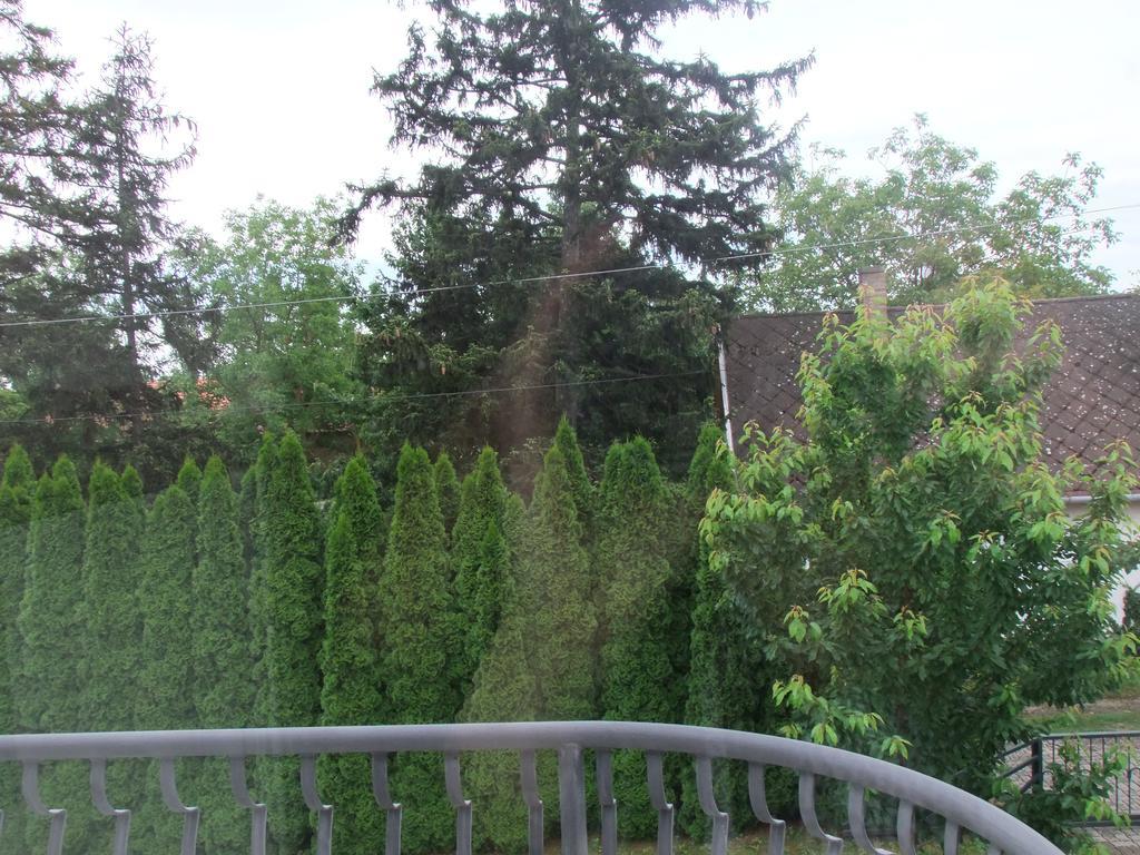 Levente Apartman Balatongyorok Exterior photo